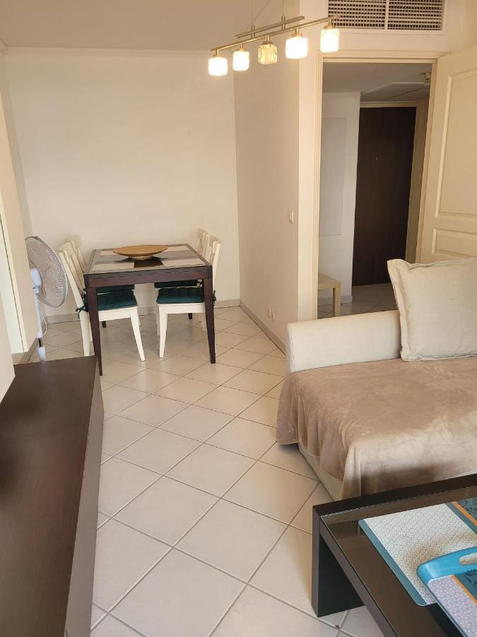 Villeneuve Loubet Plage- Entre Nice Et Cannes Exterior photo