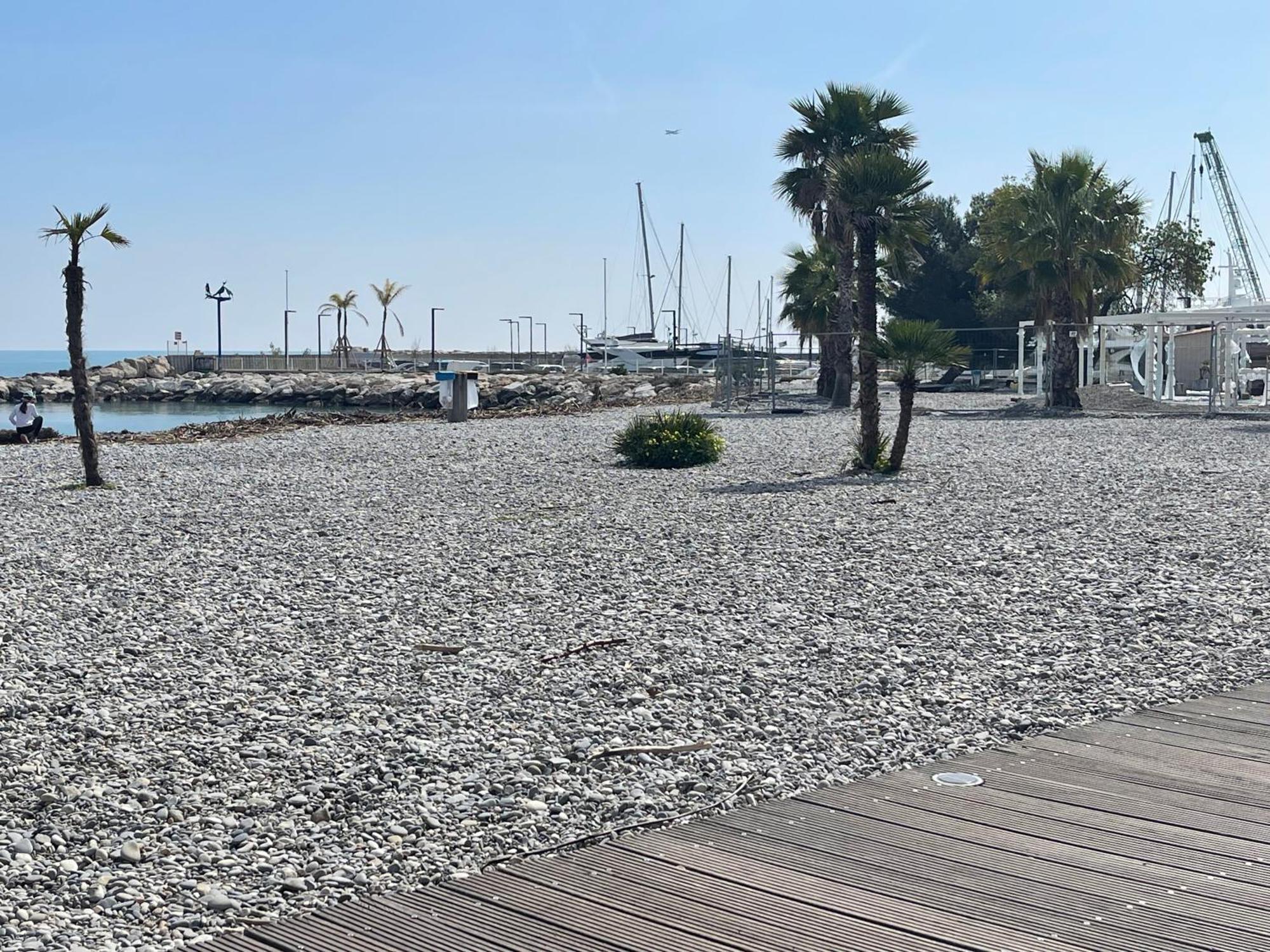 Villeneuve Loubet Plage- Entre Nice Et Cannes Exterior photo